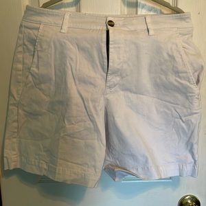 Men’s White Cargo Denim Shorts Motion Flex Waistband